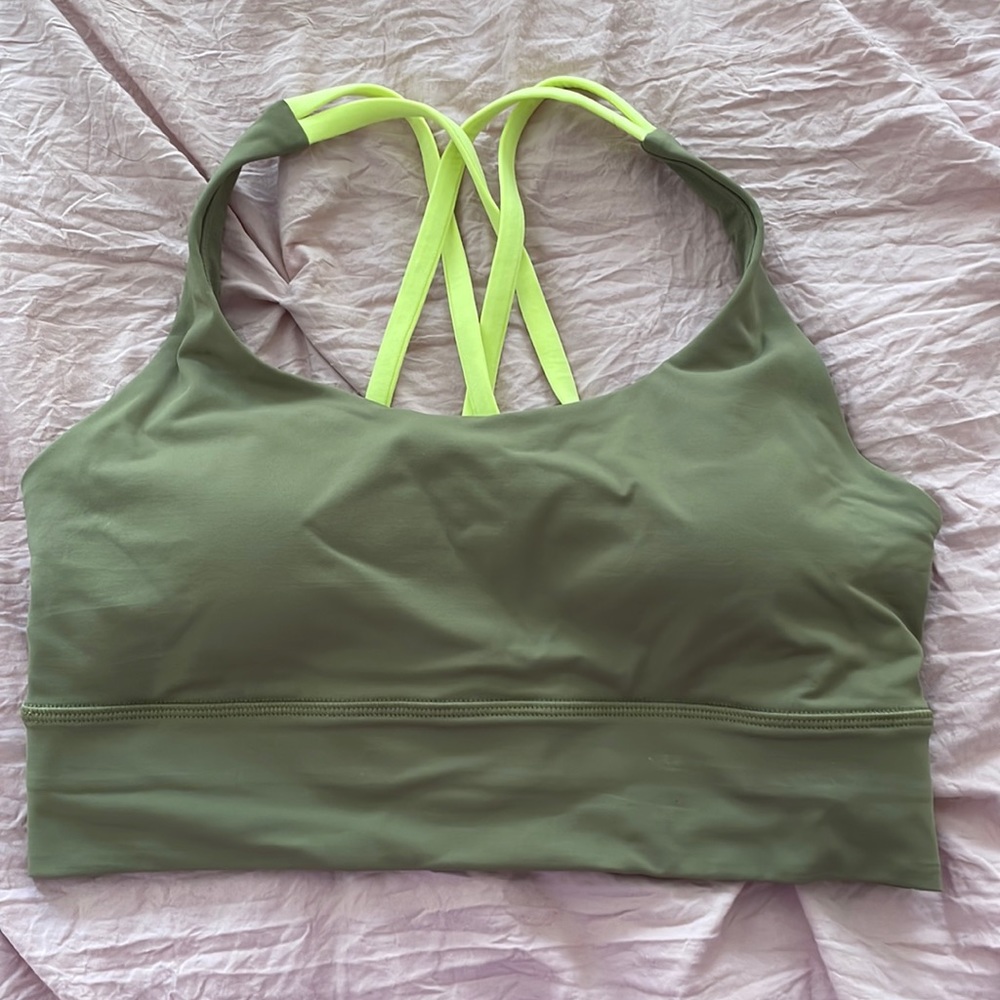 Lululemon sports bra
